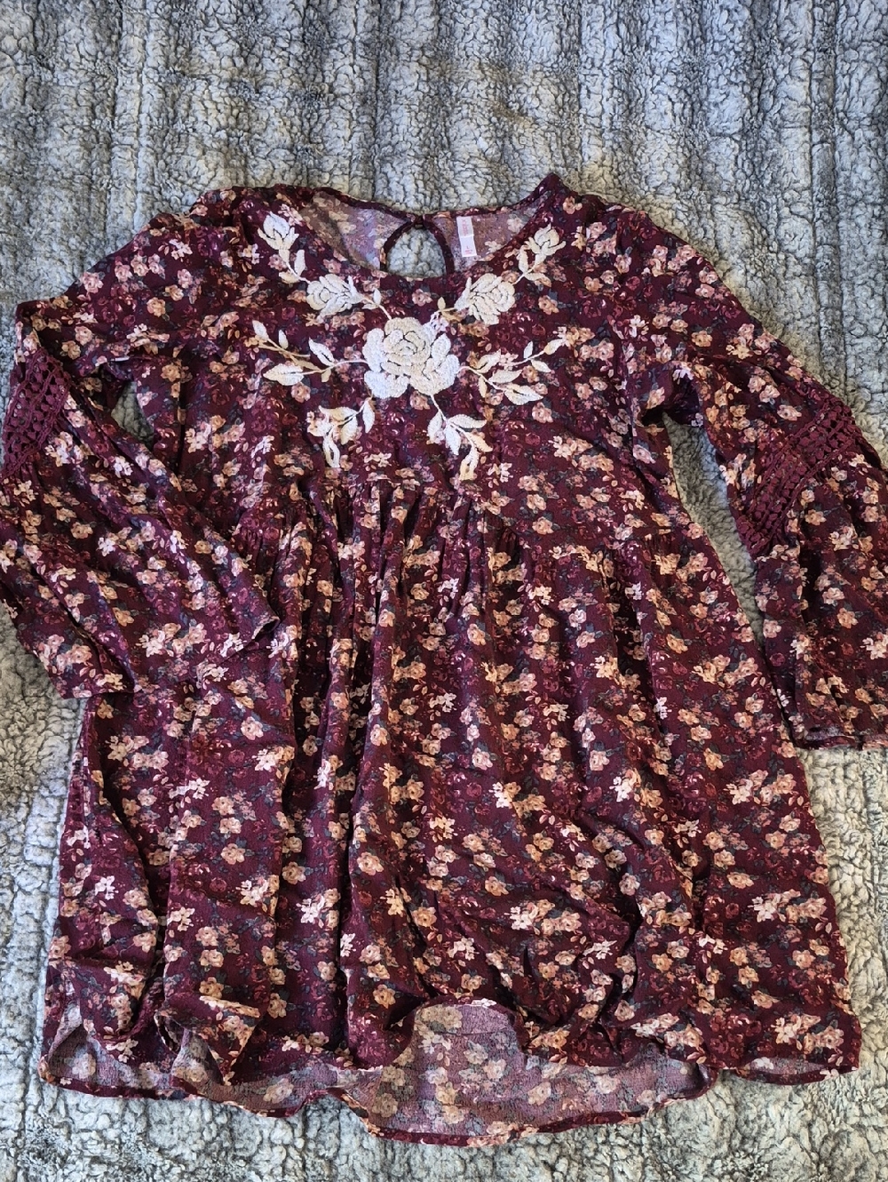 Xhilaration 🖤 Floral Lace-Trim Burgundy Dress (718)